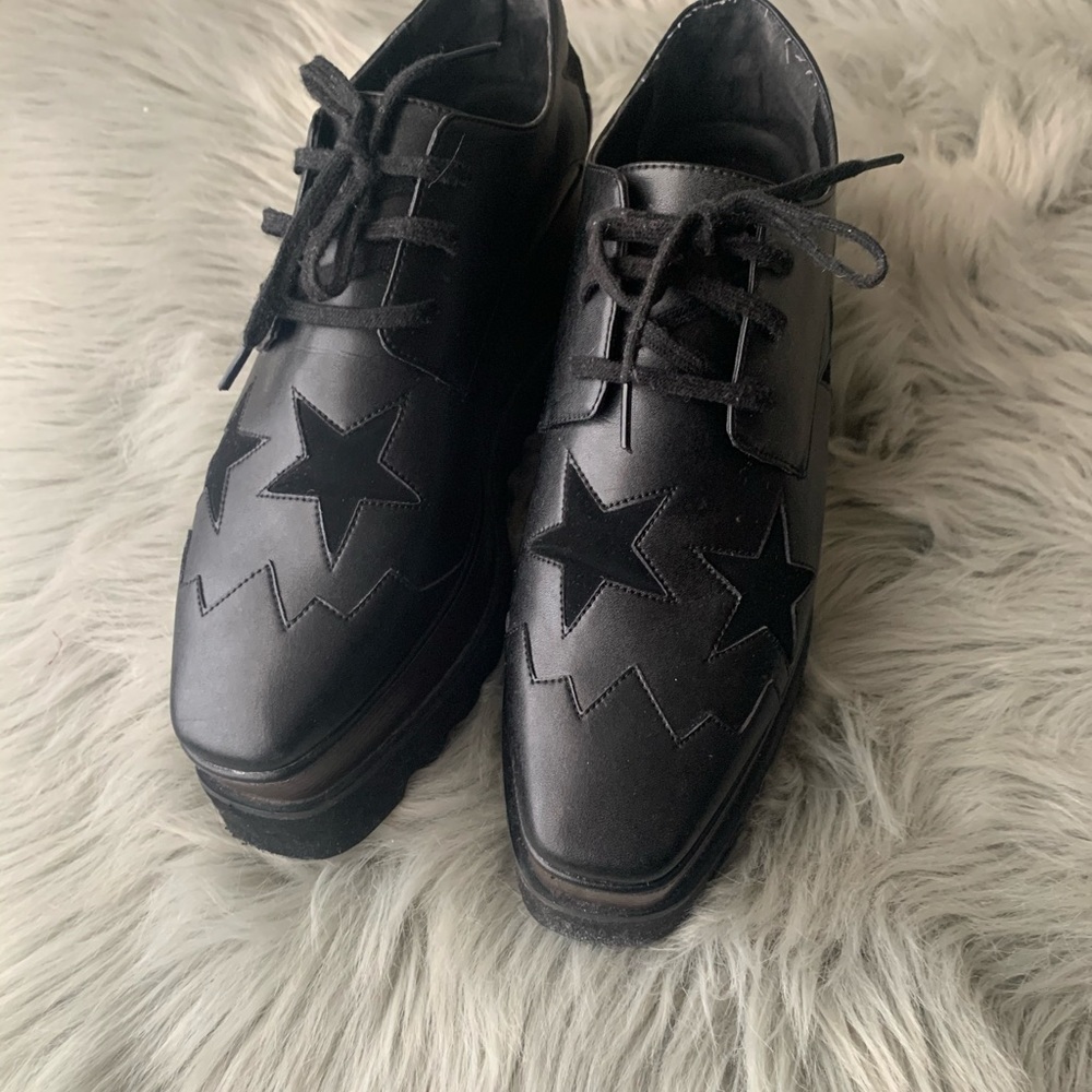 Stella McCartney shoes size 7 I need bigger sizes